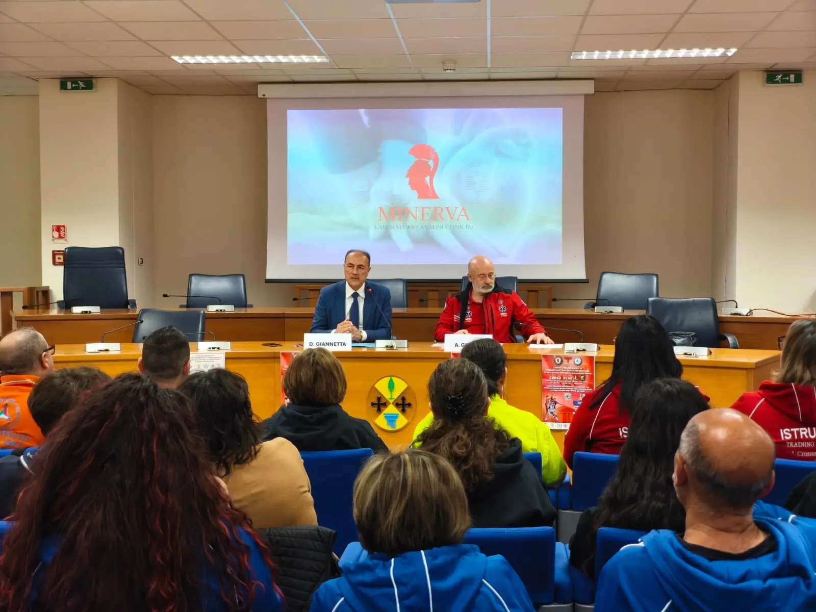 \u00A0Imparare a salvare vite, a Rizziconi il corso BLSD. Giannetta: «Non è solo competenza dei medici»\n