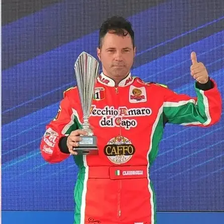 <p>Motonautica, il pilota Gullo nel team Cinzano del Gruppo Caffo per il Campionato del Mondo Endurance</p>