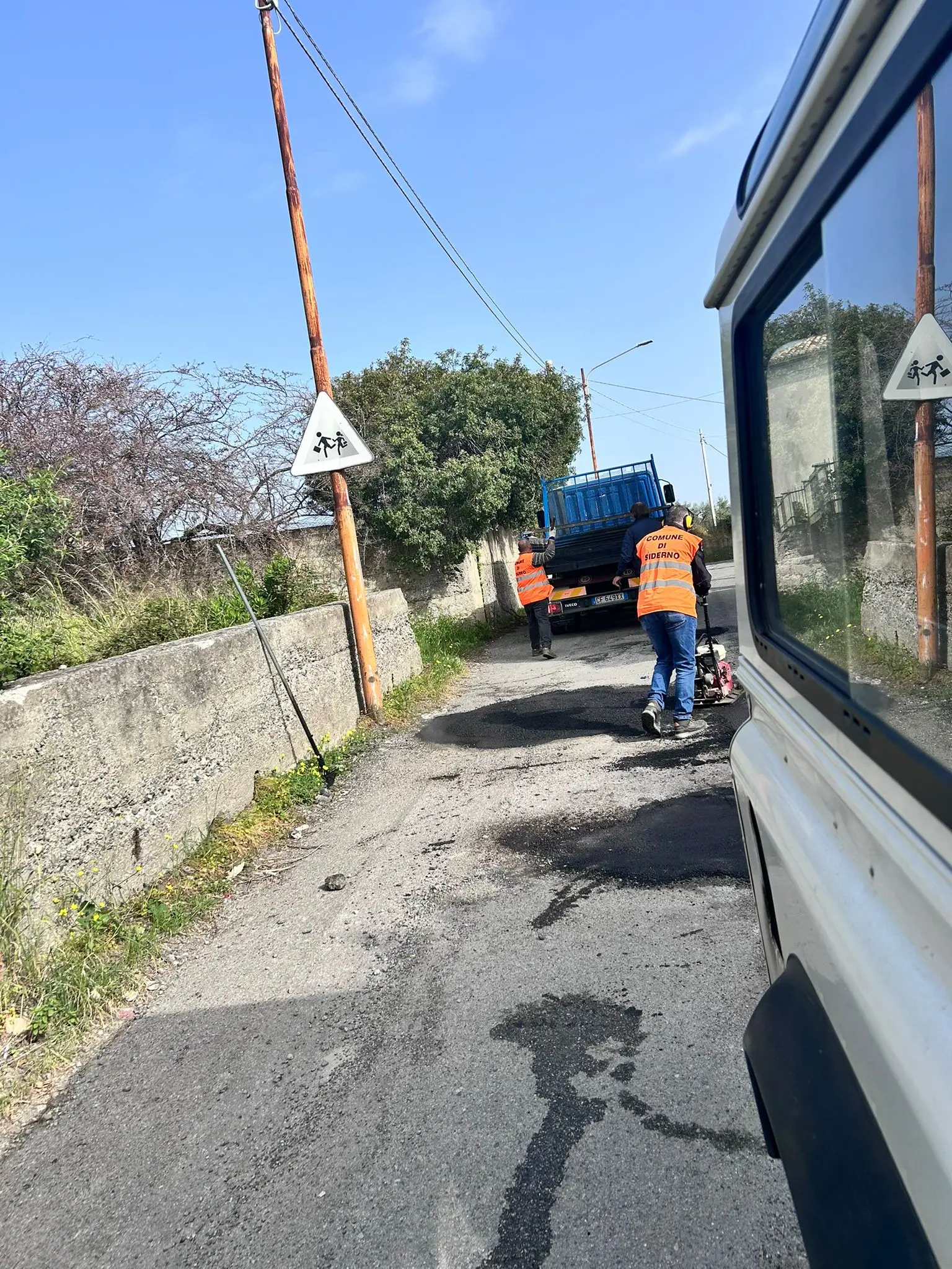 Siderno, manutenzione delle strade: lavori in corso anche nella zona Ovest\n