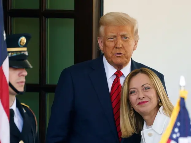 Trump-Meloni, fine di un’amicizia: «La premier non fa nulla per il petrolio, sono scioccato»