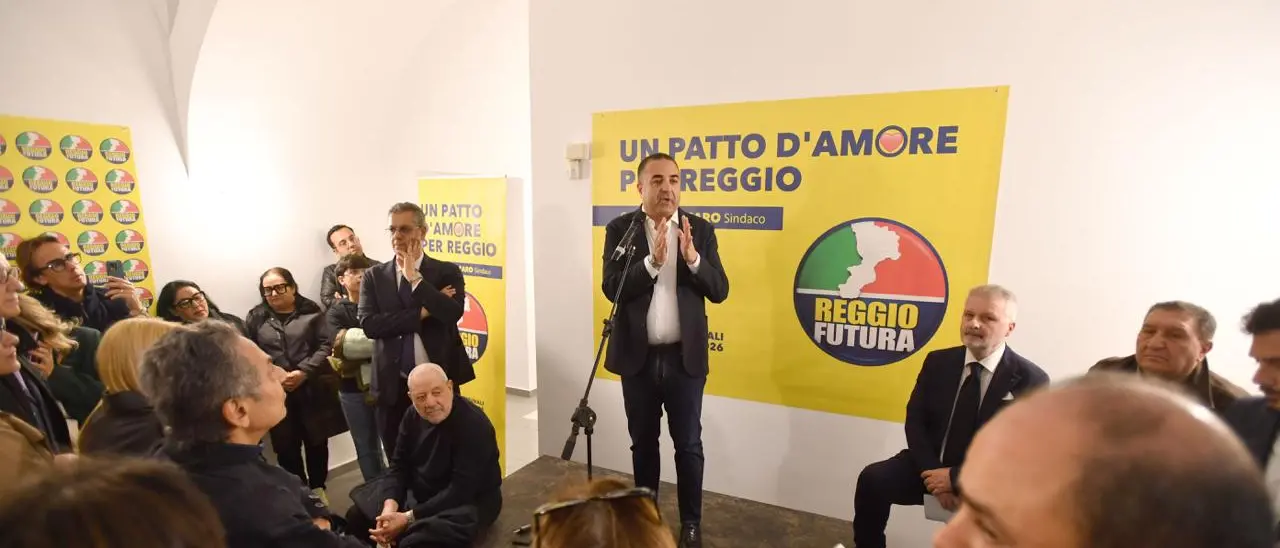 Centrodestra compatto, il patto d’amore per Reggio è anche un ideale passaggio di consegne tra leader