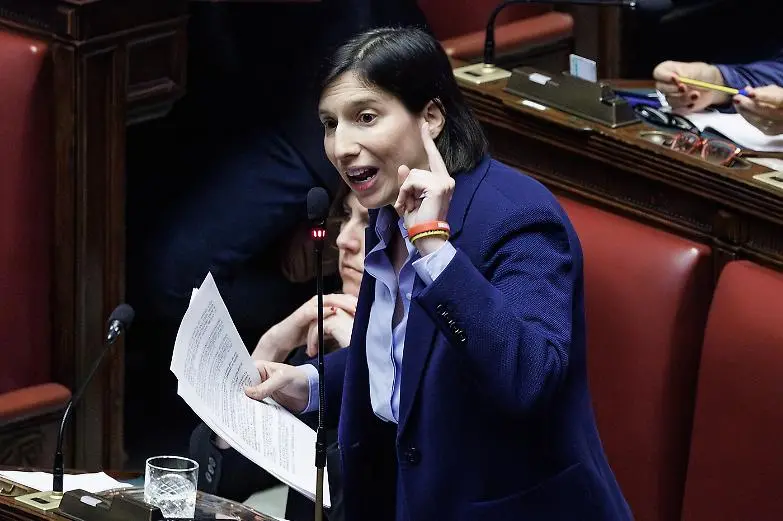 Schlein difende Meloni: «Gravissimo l’attacco di Trump, l’Italia è un Paese sovrano»\n