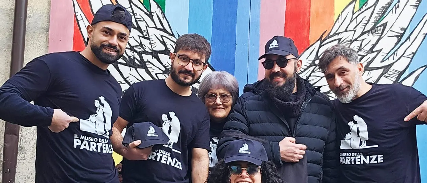 Le storie di chi lascia la Calabria: il\u00A0Museo delle Partenze di Petilia Policastro racconta l’emigrazione di ieri e di oggi\n