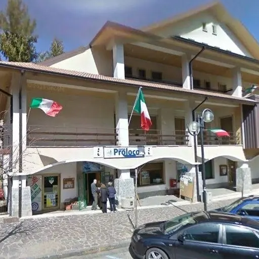 Casa del Forestiero, la Nuova Pro Loco Camigliatello Silano APS: «Il recupero della struttura potenzia l’offerta turistica»\n