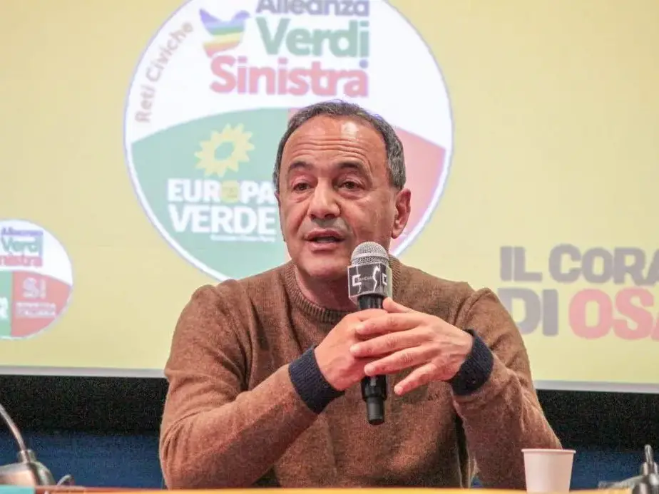 Catanzaro, la lezione di Lucano alla Magna Graecia non piace a Fratelli d’Italia: «Dibattito ideologico sull’accoglienza»