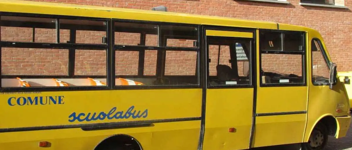 Scuolabus, la Regione Calabria avvia l’indagine per nuovi mezzi ai Comuni\n