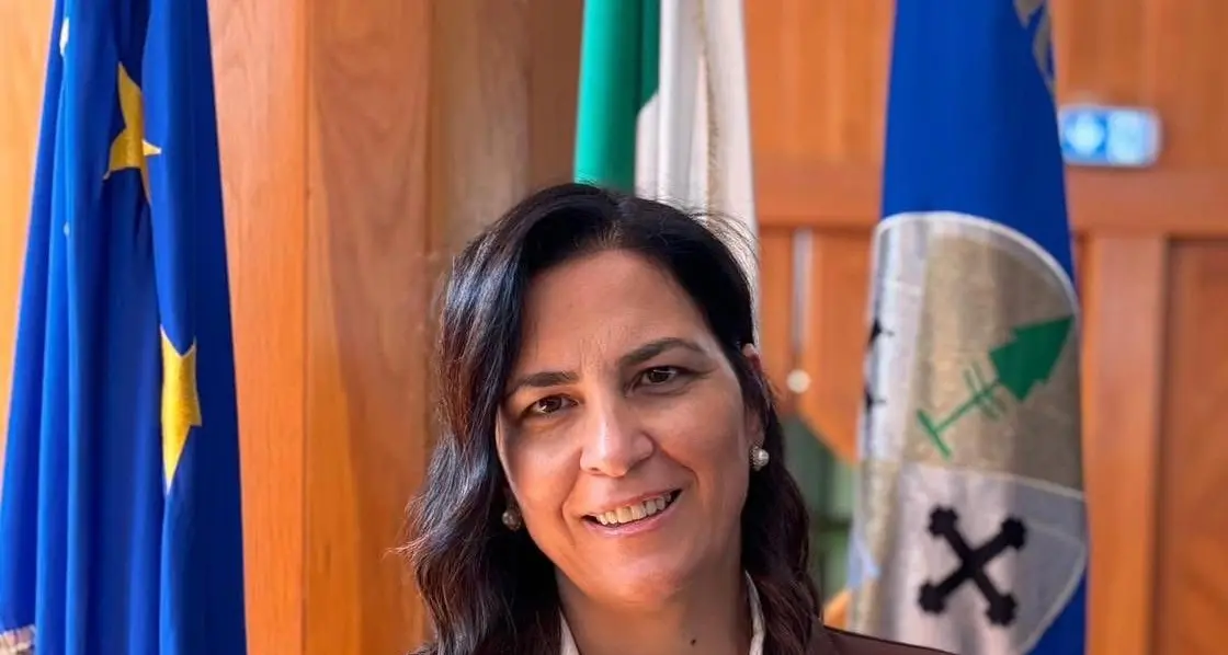 Nessun\u00A0accorpamento per il nuovo anno scolastico, l’assessore Micheli presenta il Piano di dimensionamento\n