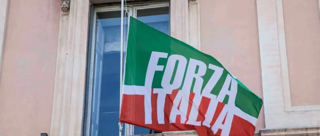 Forza Italia cerca facce nuove, al via il casting\u00A0tra curriculum e selezioni come ai provini del Grande Fratello\n
