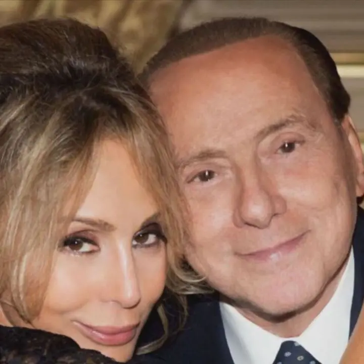 Marina Berlusconi contro Il Fatto: attacco frontale a Corrias tra accuse di misoginia e politica\n