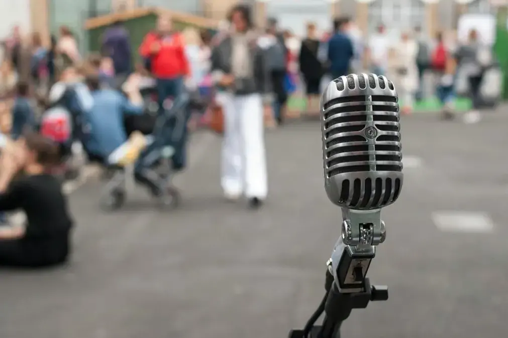 Dal pigiama day ai tramonti sul mare passando per il Cilea: il weekend reggino si gioca tra live, club e gite fuori porta\n