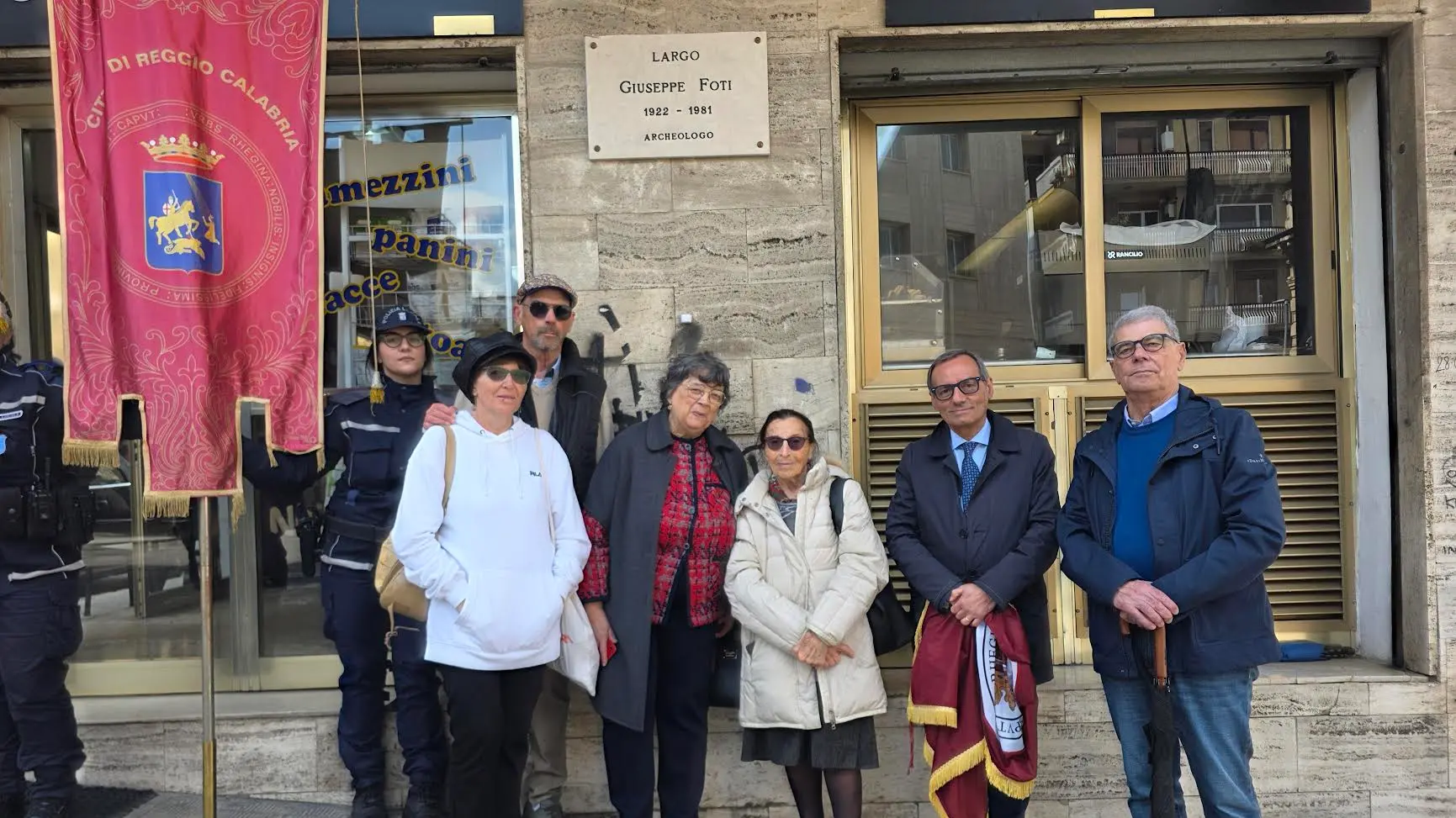 Intitolazione del “Largo Giuseppe Foti”, Battaglia: «La sua è un’eredità di cui è necessario conservare memoria»\n