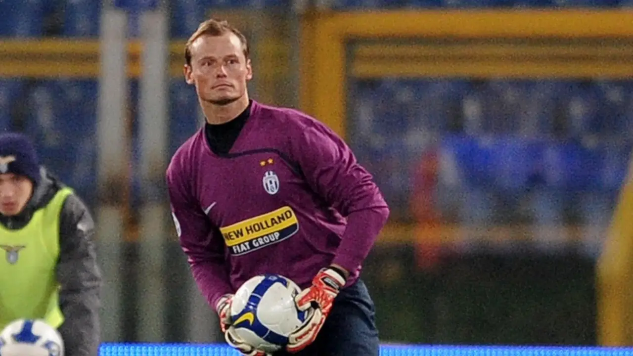 È morto a 48 anni Alexander Manninger, ex portiere di Juventus e Fiorentina\n