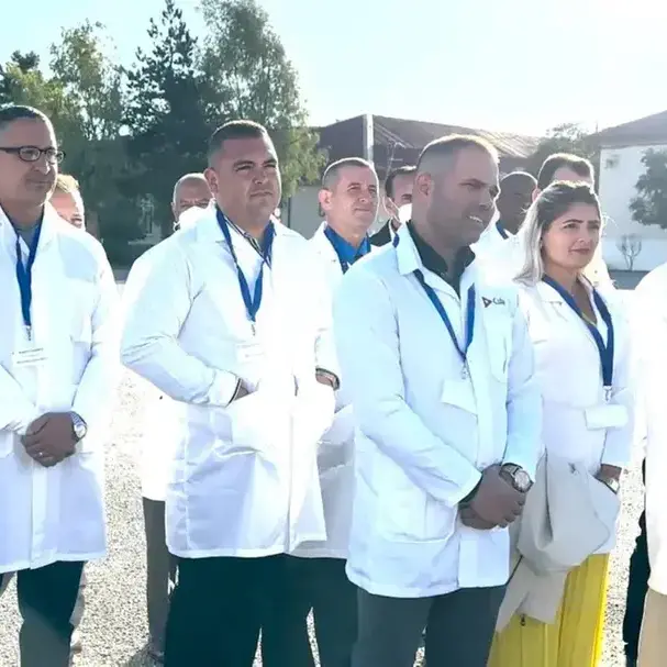 Per i medici cubani\u00A0“disertori” in Calabria «stop alle assunzioni, pressioni dall’Avana e dimissioni fantasma»\n