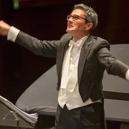 <p>Vibo, al Torrefranca il dialogo dei fiati tra <span style=\"color:hsl(0, 75%, 60%);\">Mozart e Strauss</span> nel concerto dell’Ensemble diretto da Castrignanò</p>