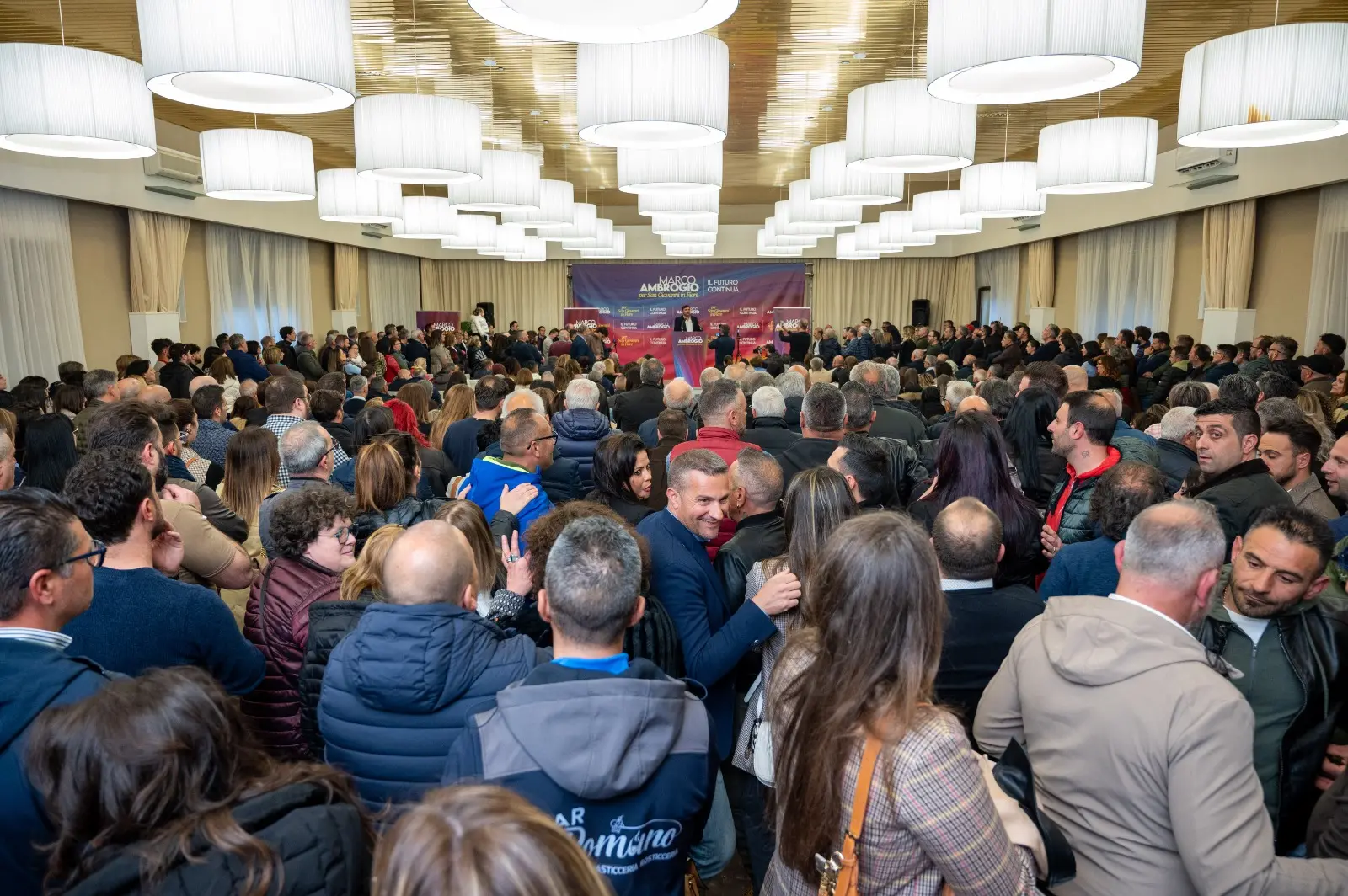 San Giovanni in Fiore, presentata la candidatura a sindaco di Marco Ambrogio: «Il futuro continua»\n