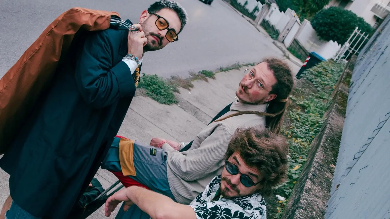 «Un’introspezione selvaggia tra suono e società»: i Kyunos lanciano il nuovo album “Cimitero delle falene”\n