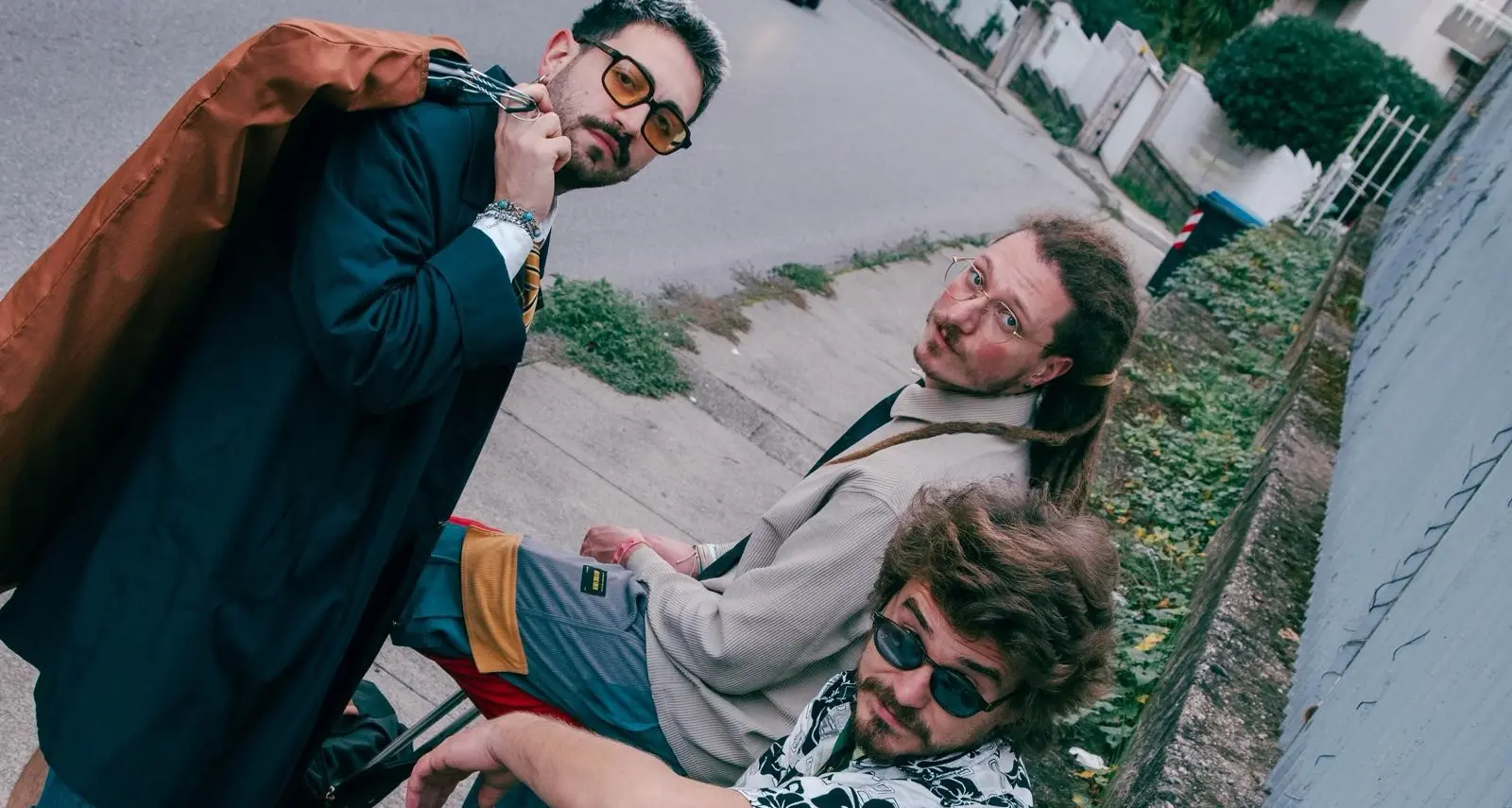 «Un’introspezione selvaggia tra suono e società»: i Kyunos lanciano il nuovo album “Cimitero delle falene”\n