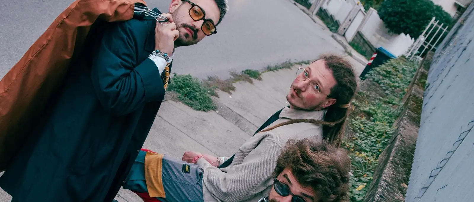 «Un’introspezione selvaggia tra suono e società»: i Kyunos lanciano il nuovo album “Cimitero delle falene”\n