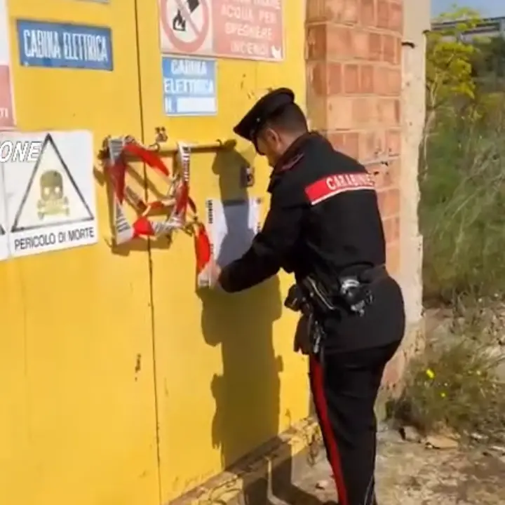 <p>Acqua non potabile nella rete comunale: sequestrato l’impianto idrico di Belvedere Spinello, tre indagati - <span style=\"color:hsl(0, 75%, 60%);\">NOMI</span></p>