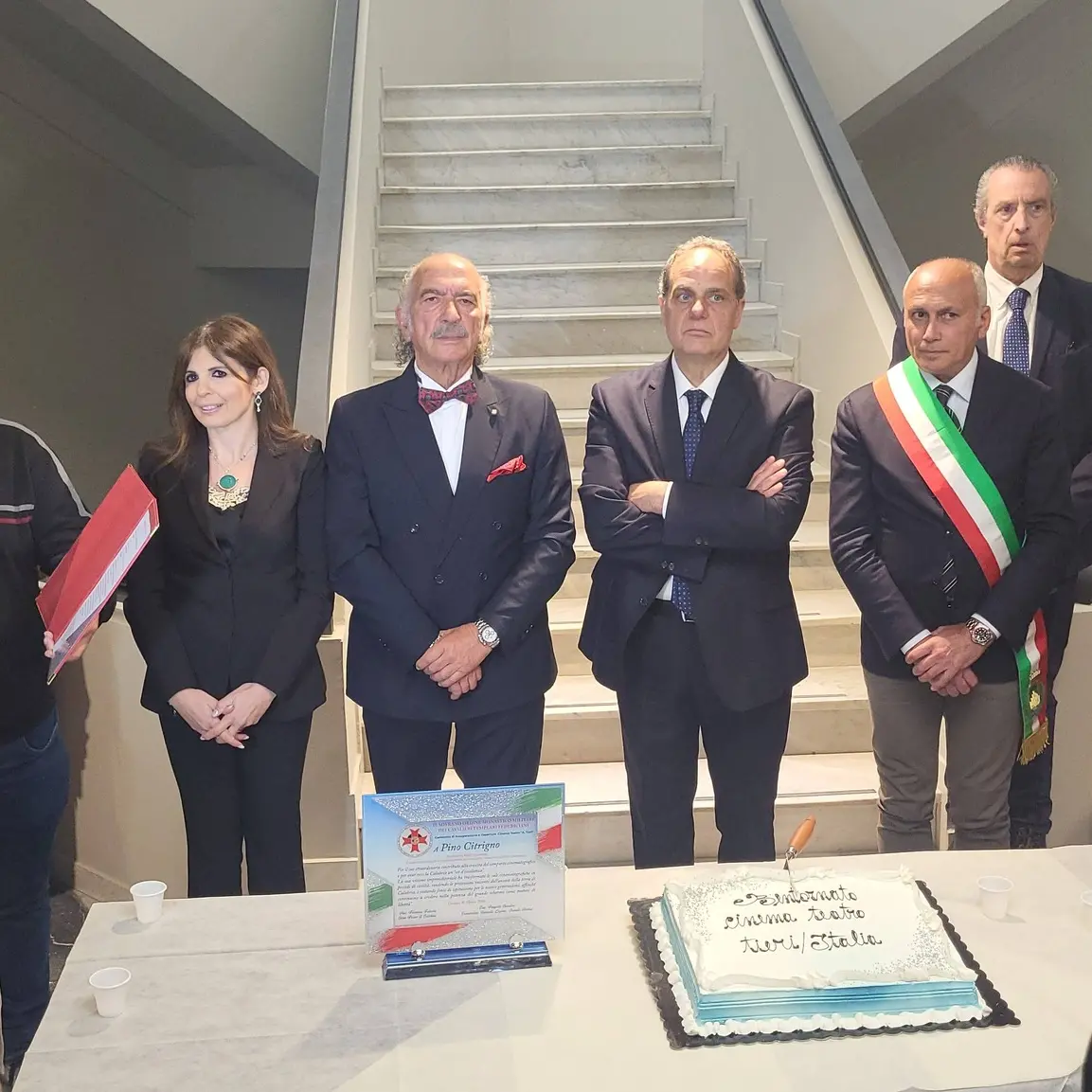 Riapre il Cinema Tieri Italia, i Templari premiano Pino Citrigno a Cosenza\n