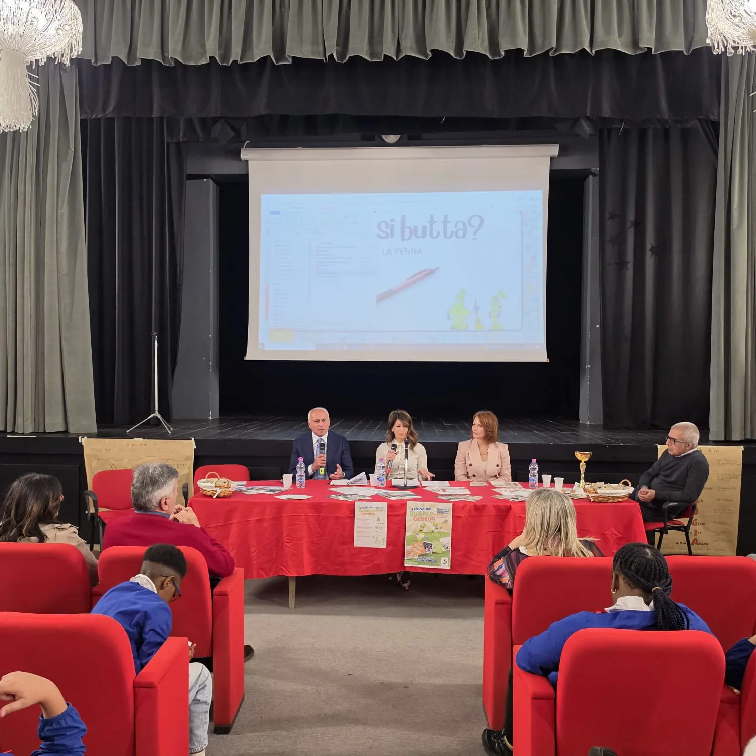 Cosenza, l’ambiente si impara a scuola: studenti protagonisti del progetto su differenziata e decoro urbano\n