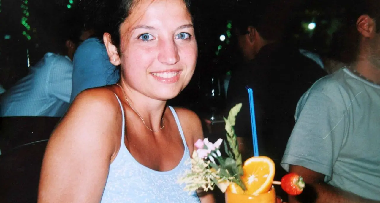 Garlasco, la goccia di sangue in cucina: la traccia 61 e i movimenti dell’assassino dopo il delitto\n