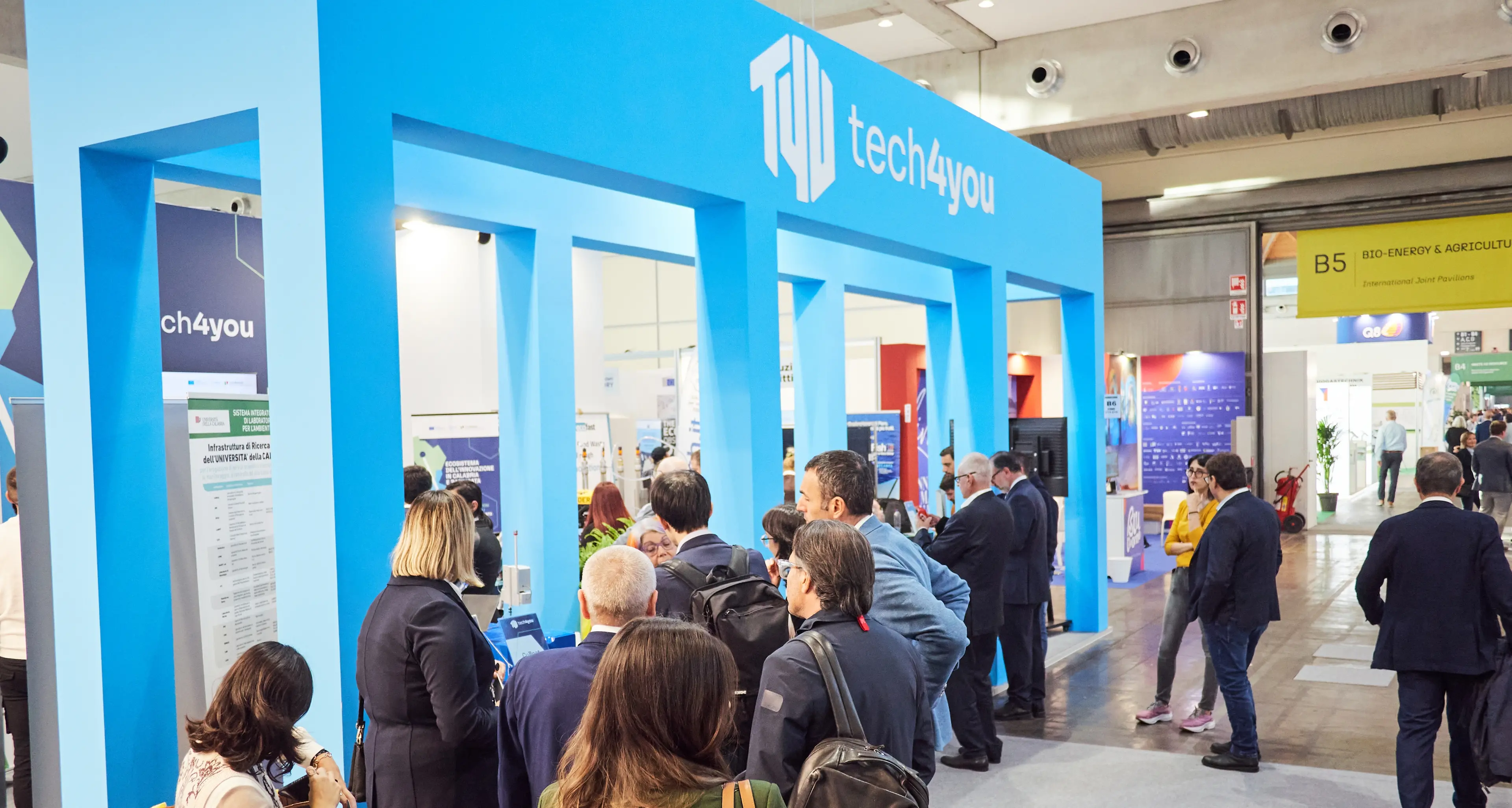 Tech4You: la ricerca calabrese diventa mercato. Dodici milioni alle imprese e una task force di 433 talenti\n