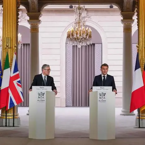 Il vertice di Parigi, Meloni: «L’Italia pronta a contribuire a una missione internazionale dopo il cessate il fuoco»\n