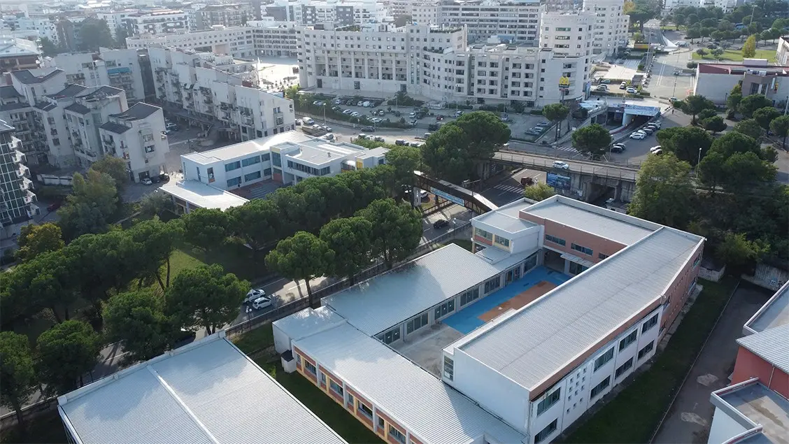 Rende, riapre il Liceo “Pitagora” dopo i lavori: adeguamento sismico e restyling da 1,7 milioni\n