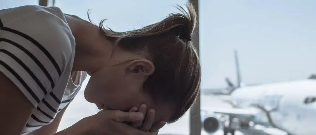 La guerra schiaccia il turismo in Calabria tra caro viaggi e taglio dei voli: «Così sprofondiamo»\n