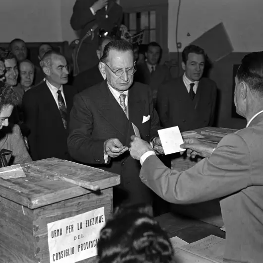 Dal 18 aprile 1948 a oggi: crisi e memoria della democrazia tra disaffezione e smarrimento\n