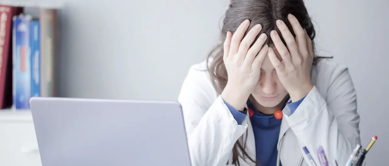 Calabria, l’eccellenza ostacolata: il peso della mediocrità sulla crisi della sanità regionale\n