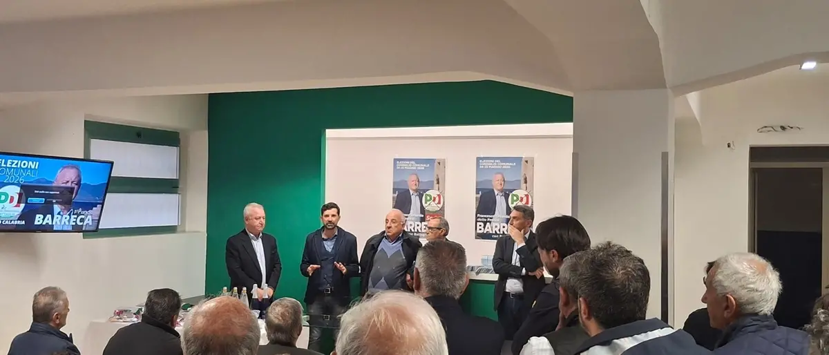 Comunali Reggio, inaugurata la segreteria di Barreca:\u00A0«Difendere il lavoro fatto e fermare chi ha già danneggiato la città»\n