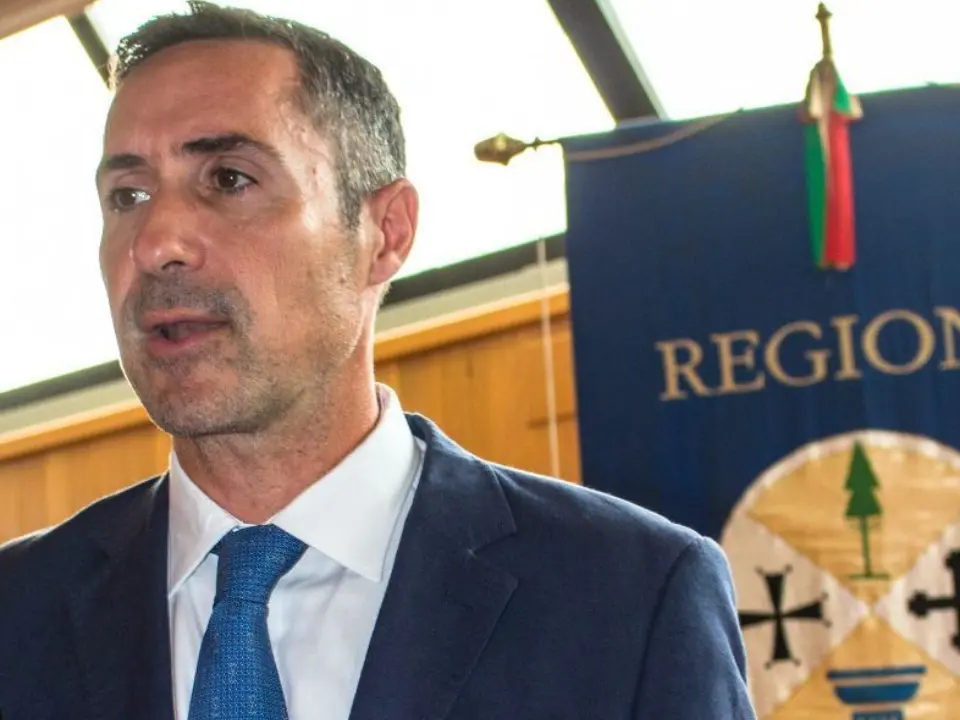 «Calabria straordinaria a moltiplicare le poltrone, spuntano i collaboratori dei sottosegretari»: la denuncia di Alecci