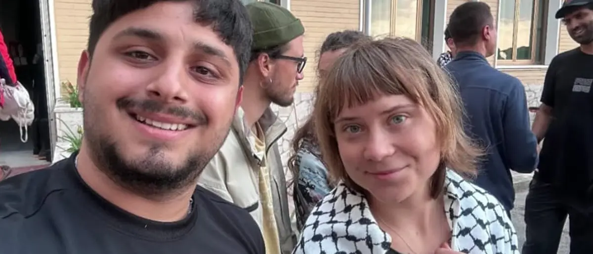 Greta Thunberg a Cetraro con la Flotilla: città mobilitata per Gaza e la Palestina\n