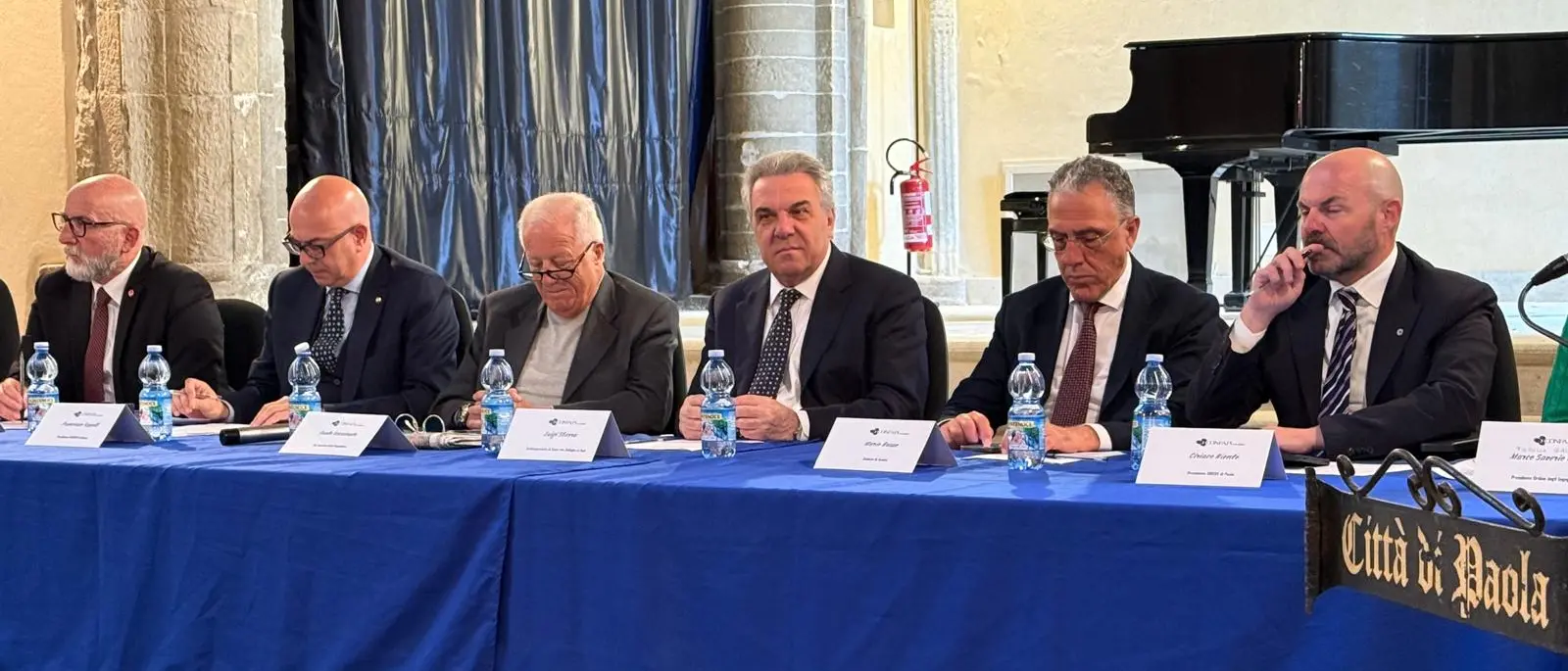 Sbarra a Paola ospite di Confapi: «Le infrastrutture motore di sviluppo, il rilancio del Sud priorità nazionale»\n