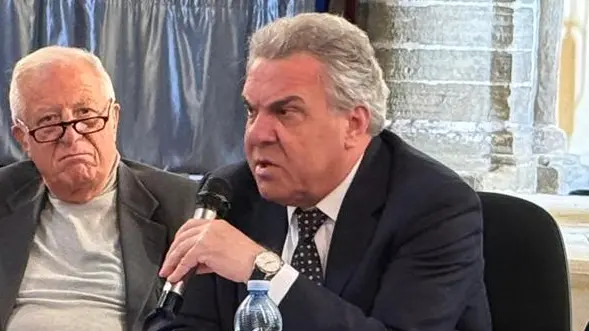 Sbarra a Paola ospite di Confapi: «Le infrastrutture motore di sviluppo, il rilancio del Sud priorità nazionale»\n