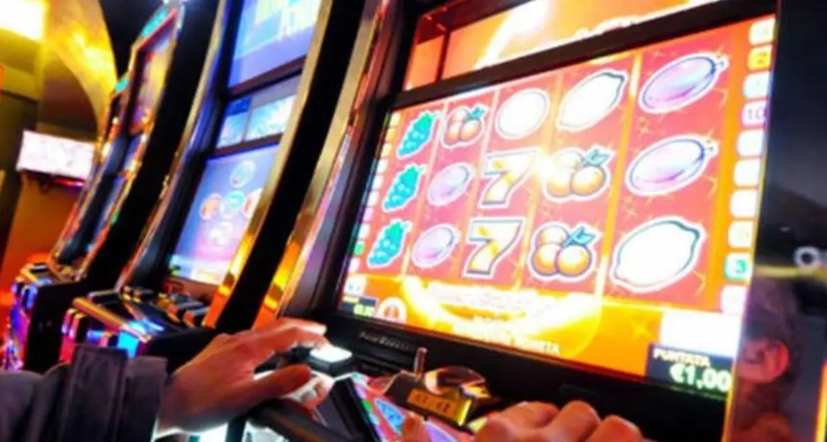 “Azzardomafie”, la Calabria brucia 6 miliardi all’anno in uno dei business preferiti dalla ’ndrangheta\n