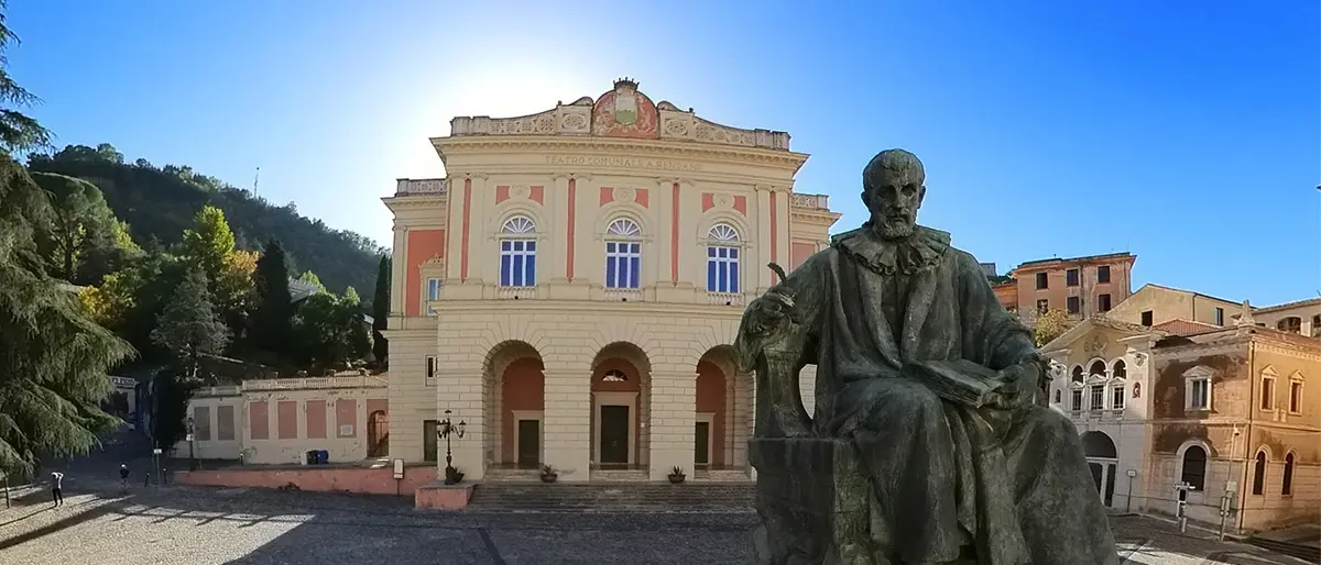 Teatro Rendano, l’avamposto di cultura nel cuore di Cosenza tra tradizione e architettura\n