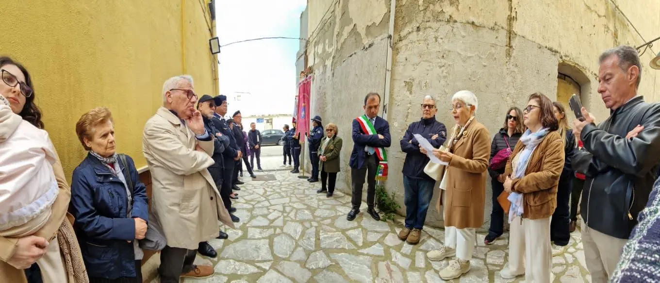 Giordano: «A Gallico un vicolo sul mare ricorderà da oggi Antonino Caridi»