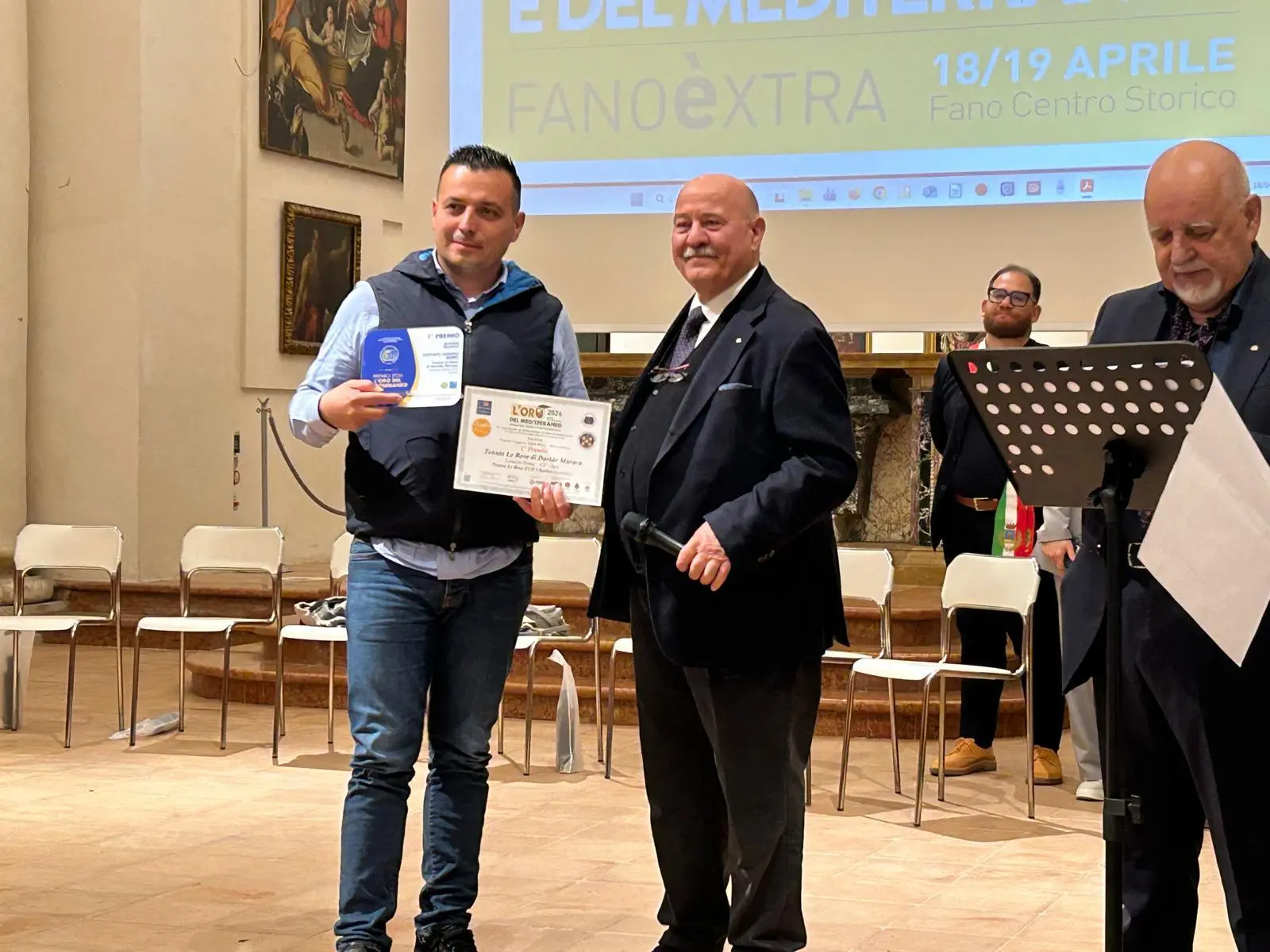 Tenuta Le Rose di Lamezia eccellenza dell’olio: all’azienda le Cinque gocce al Concorso “Oro del Mediterraneo”\n
