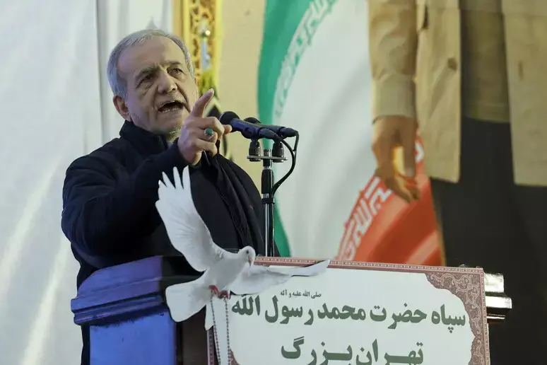 L’Iran non molla il nucleare, Pezeshkian:\u00A0«Perchè gli Stati Uniti dovrebbero privarci di un nostro diritto?»\n