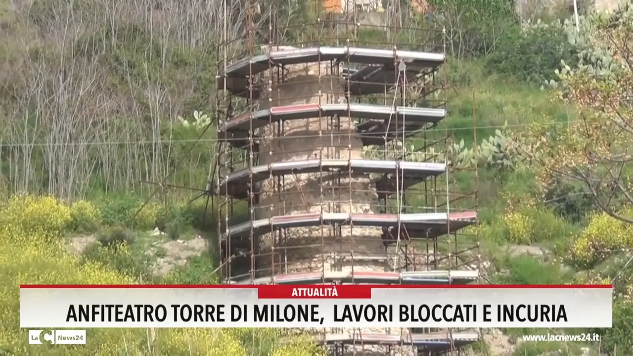 Anfiteatro Torre di Milone, lavori bloccati e incuria