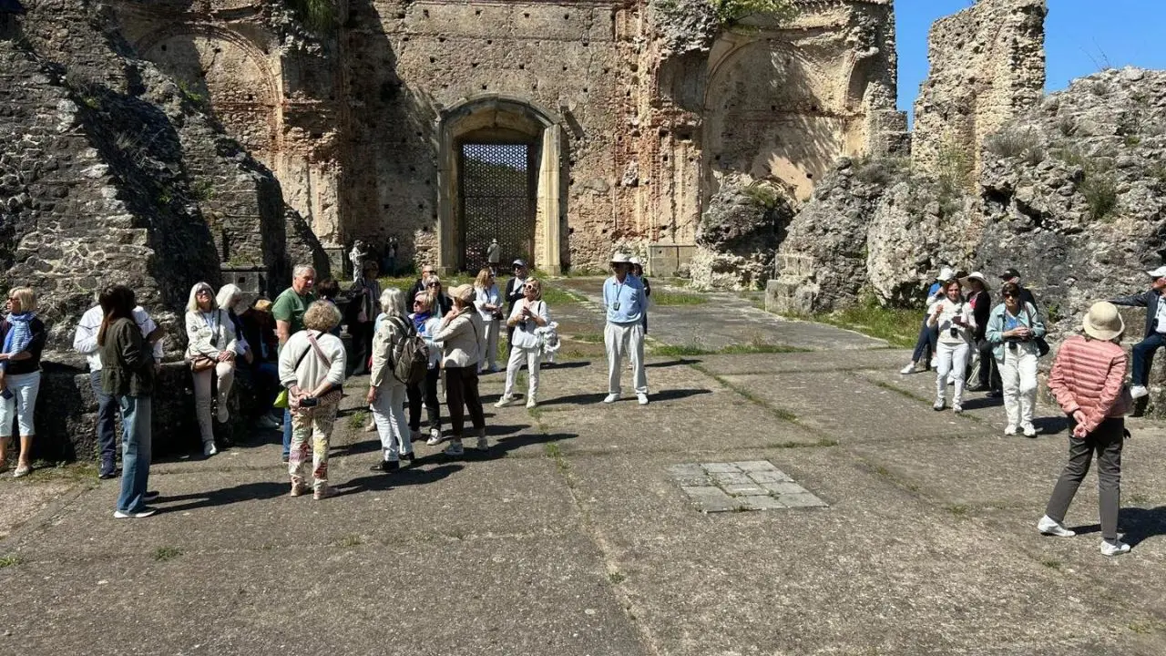 Polo museale di Soriano Calabro, la visita dell’Associazione culturale tedesca in Calabria e Valentour\n