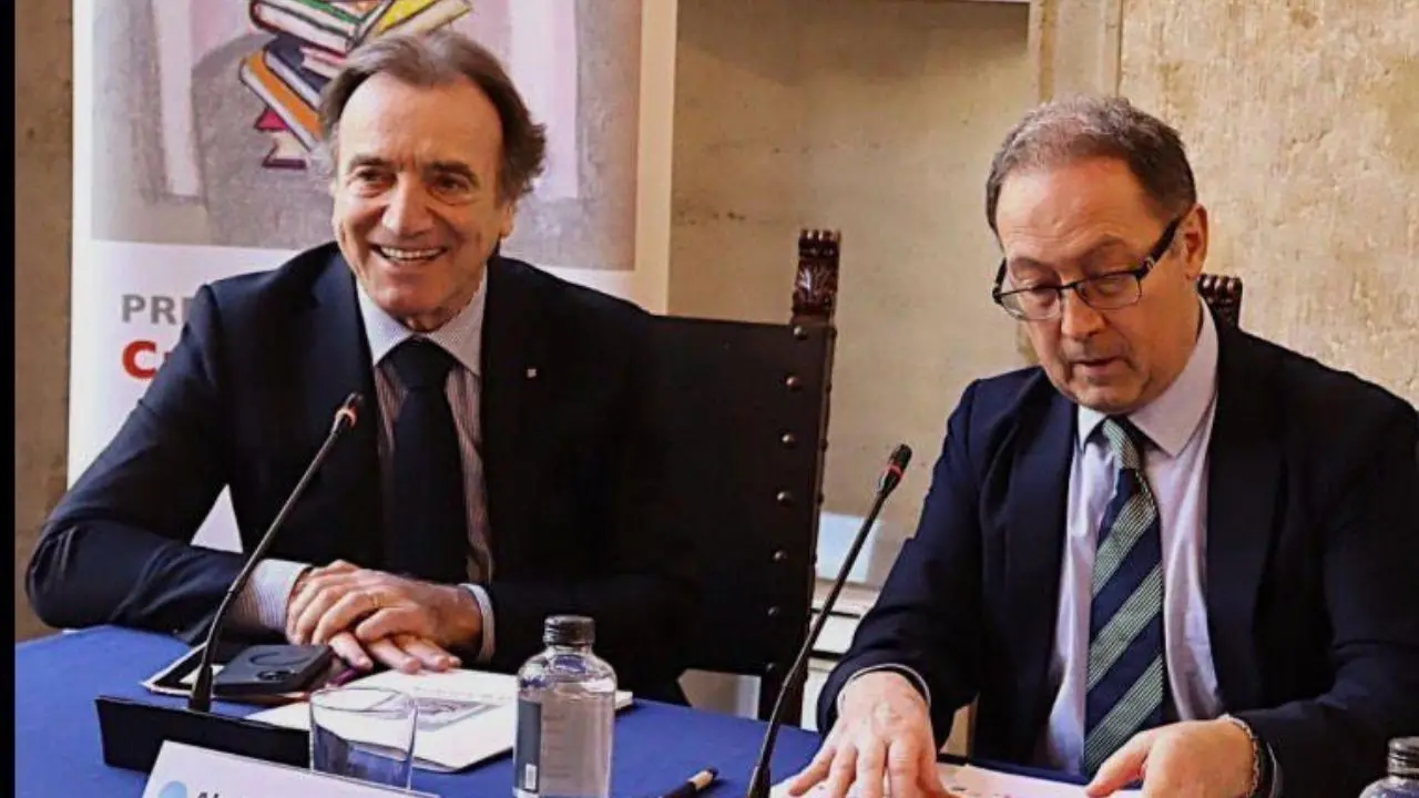 <p>Il presidente del Premio Letterario Castello Alessandro Masi e il direttore generale Antonio Vella</p>\\n