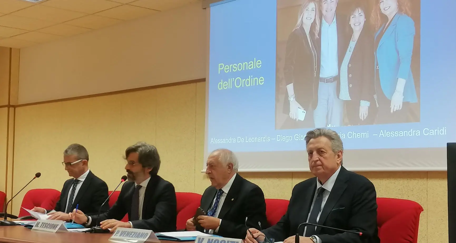 Reggio celebra i medici storici,\u00A0premiati i professionisti con 50, 60 e 70 anni di laurea\n