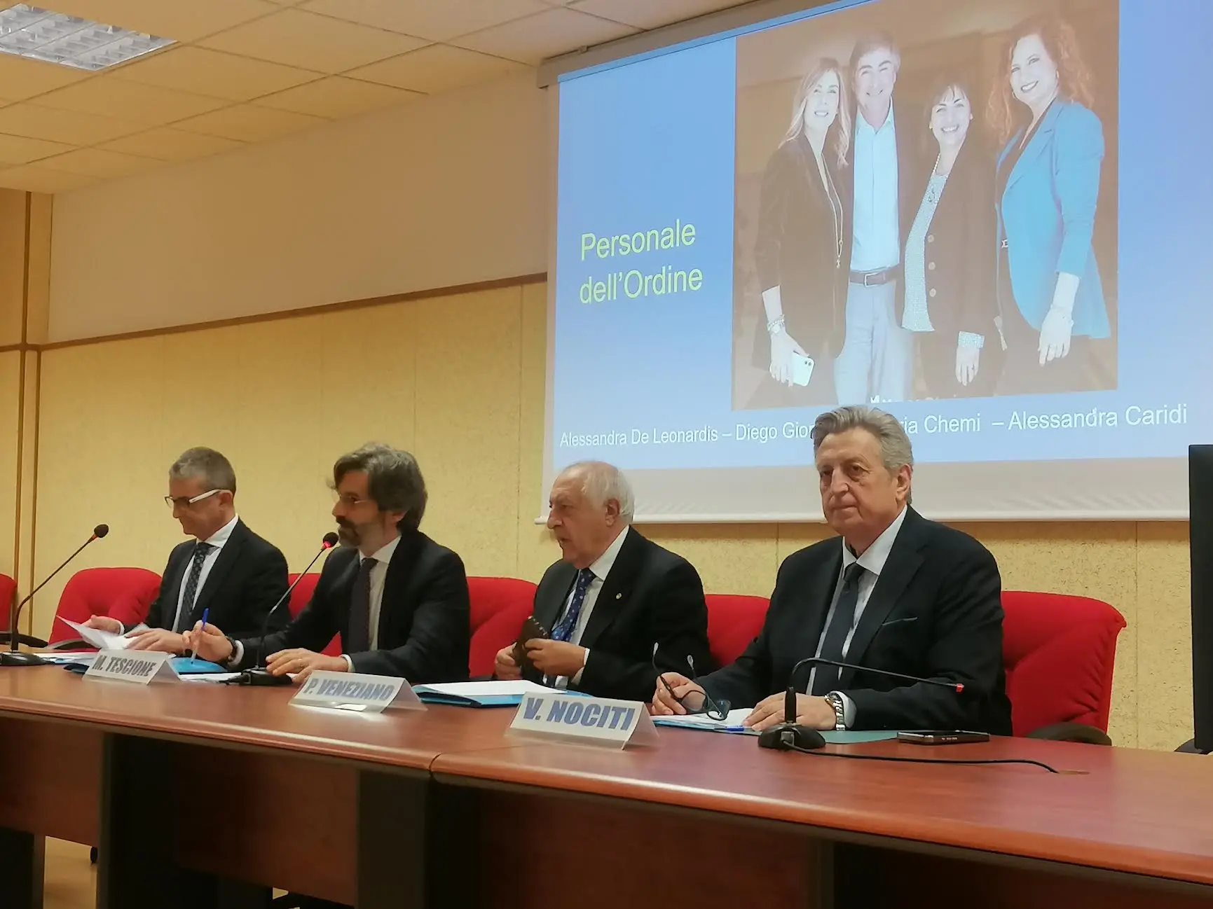 Reggio celebra i medici storici,\u00A0premiati i professionisti con 50, 60 e 70 anni di laurea\n