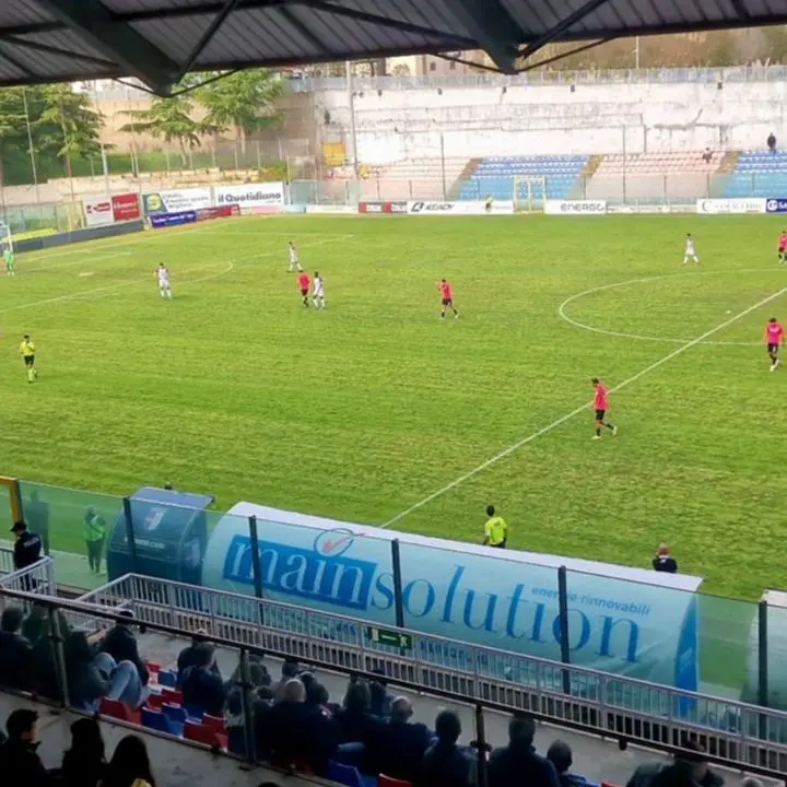 <p>Serie D, scivolone Vibonese al Razza: sopra di due gol e con un uomo in più, si fanno clamorosamente rimontare</p>