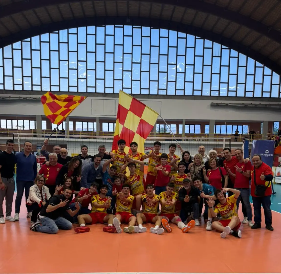 Volley maschile, la Tonno Callipo Vibo vince a Corigliano e diventa capolista: ora lo scontro diretto\u00A0con\u00A0Aquila Bronte\n