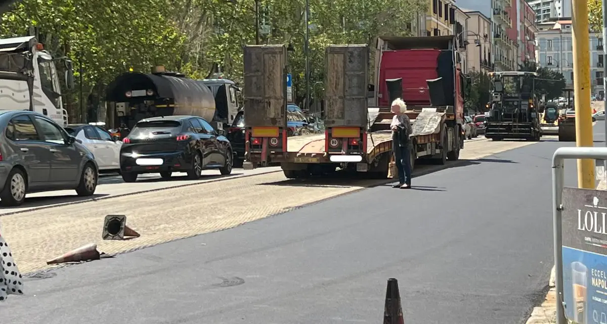 Cosenza, traffico e rallentamenti in centro per una serie di cantieri in contemporanea